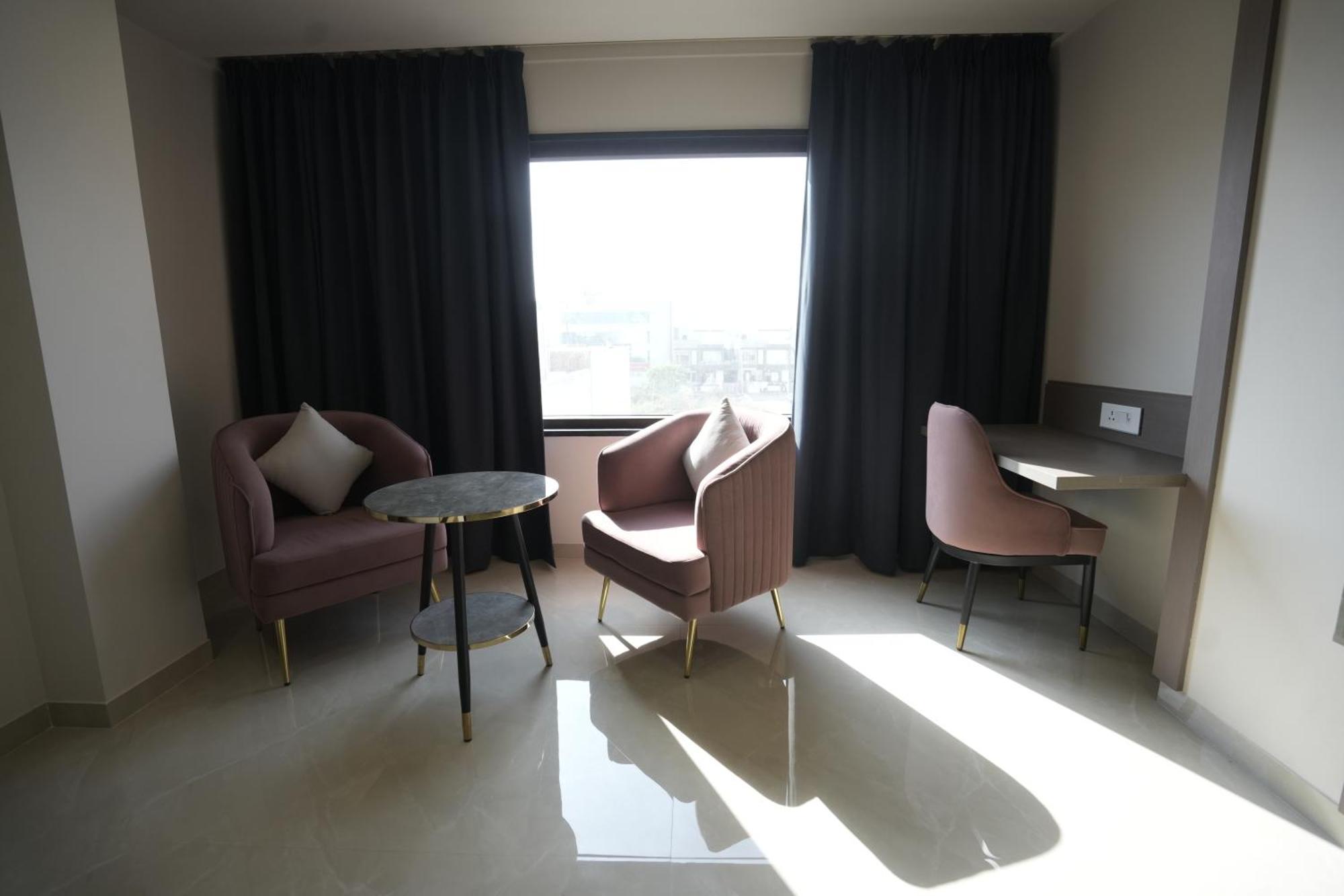 Hotel Shree Ji Inn Kishangarh  Exteriör bild